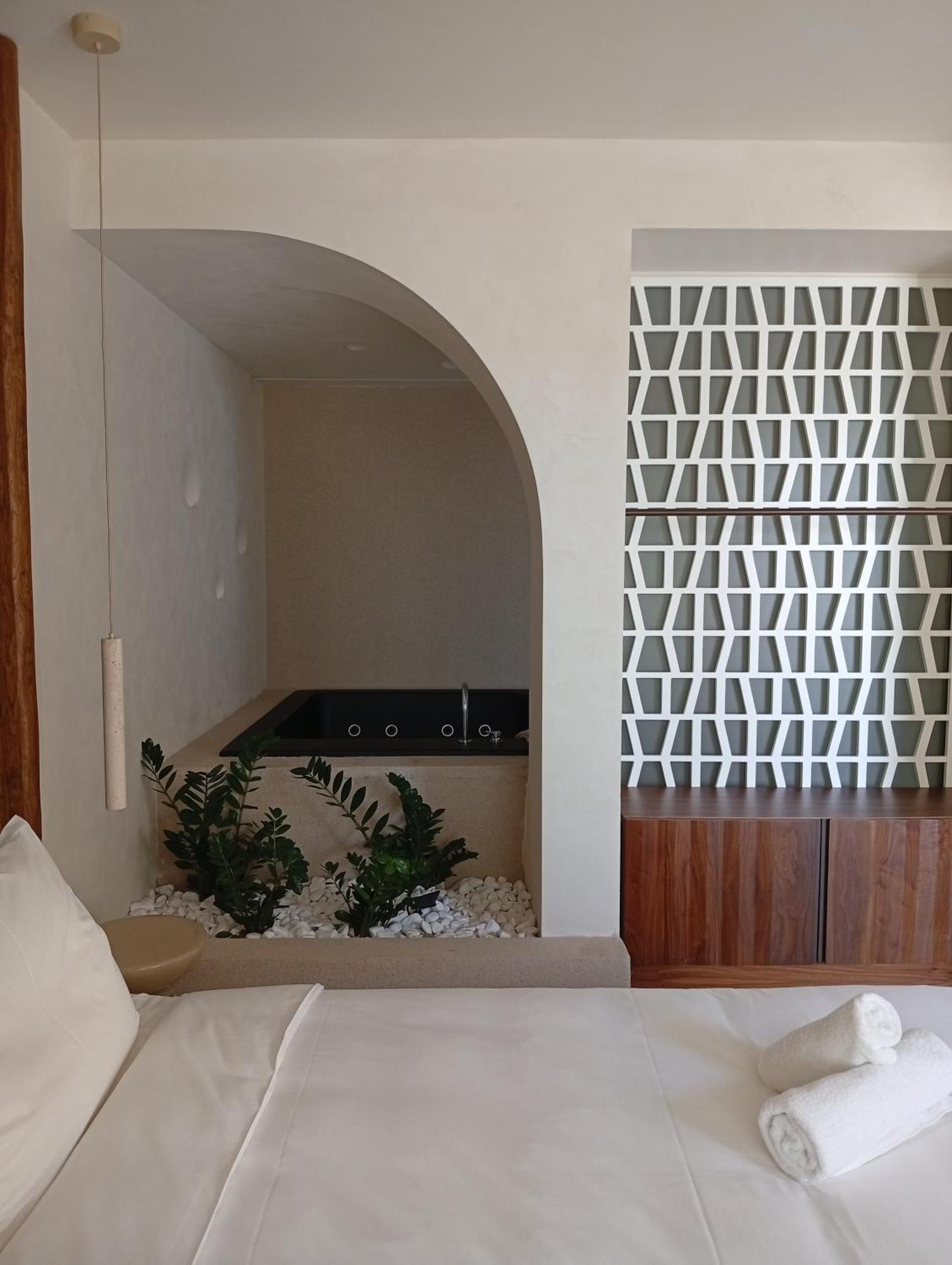 Uzenie All Suites Boutique Resort (Adults Only) Αδελιανός Κάμπος Εξωτερικό φωτογραφία
